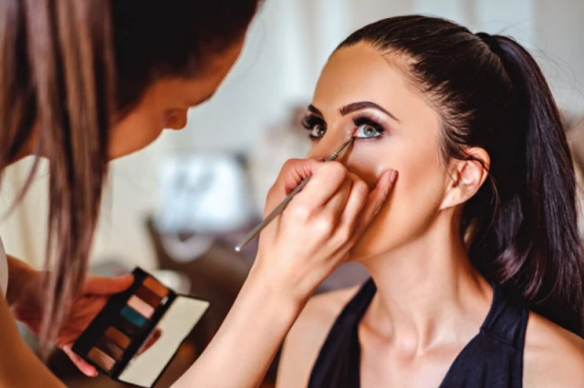 Антивозрастной макияж: советы визажистов для омоложения лица