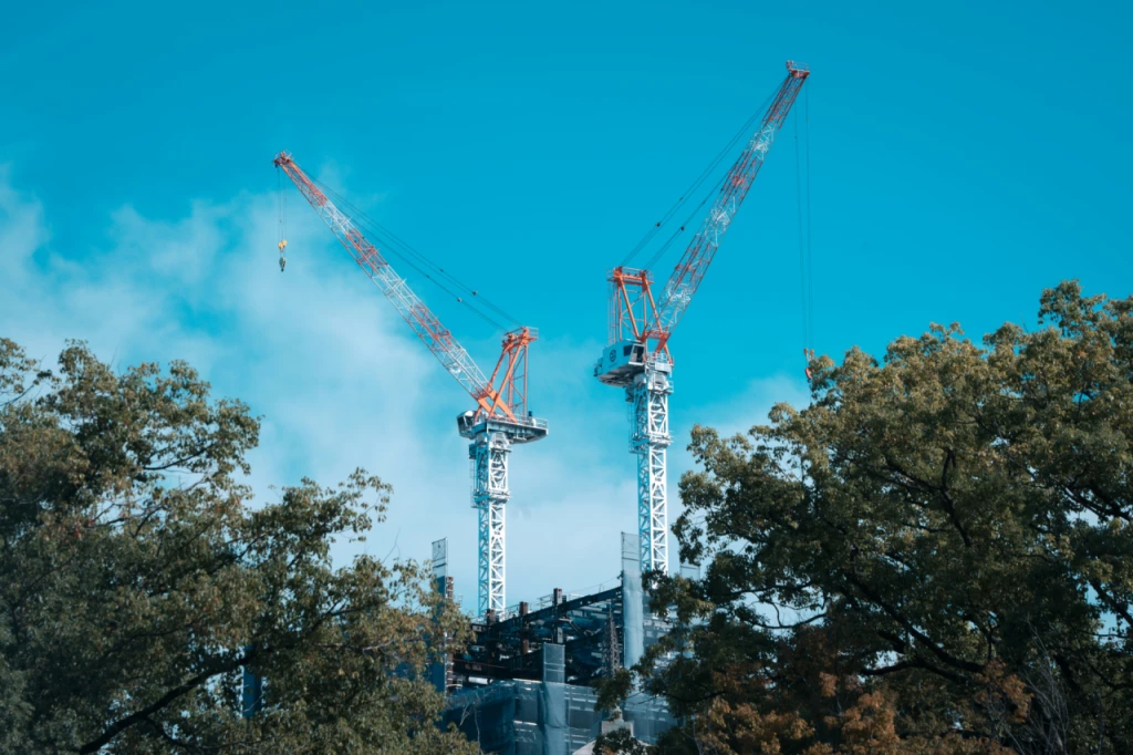 Перебазировка башенного крана при расчете стоимости строительства