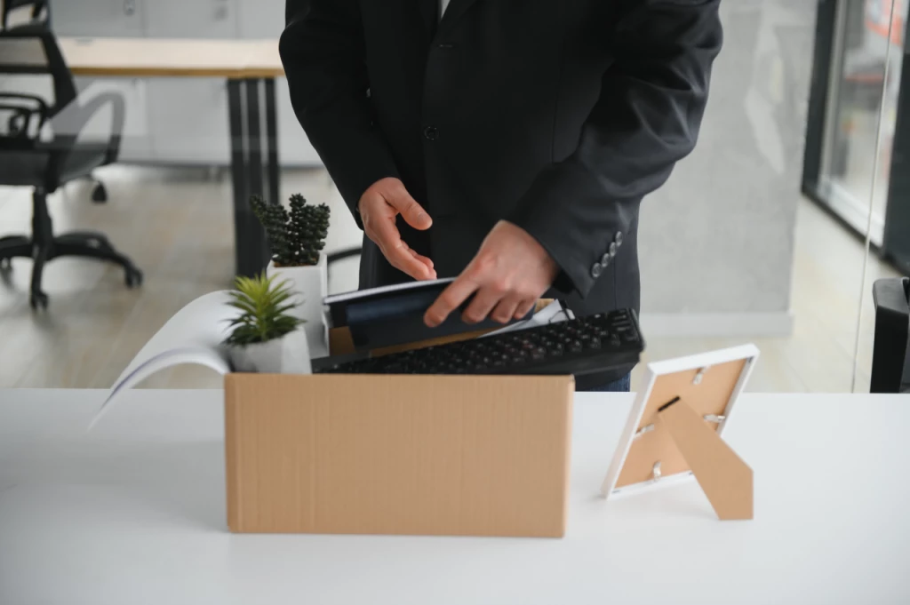 Увольнение по соглашению сторон: что учесть при оформлении, чтобы избежать восстановления сотрудника на работе