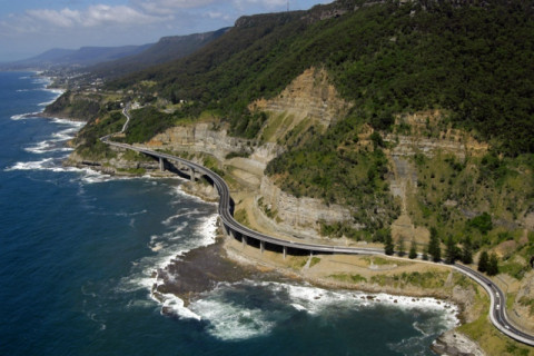 Sea Cliff Bridge - автомобильн