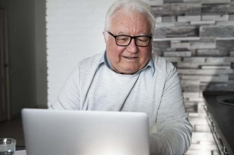 Как технологии осложняют жизнь пожилым сотрудникам: Часть 1