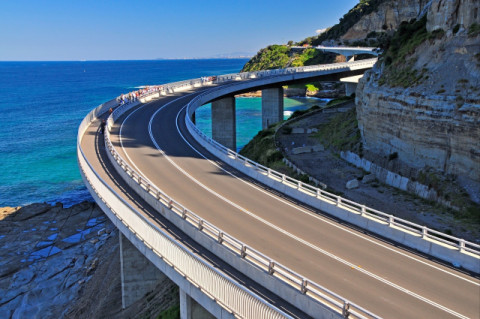 Sea Cliff Bridge - автомобильн