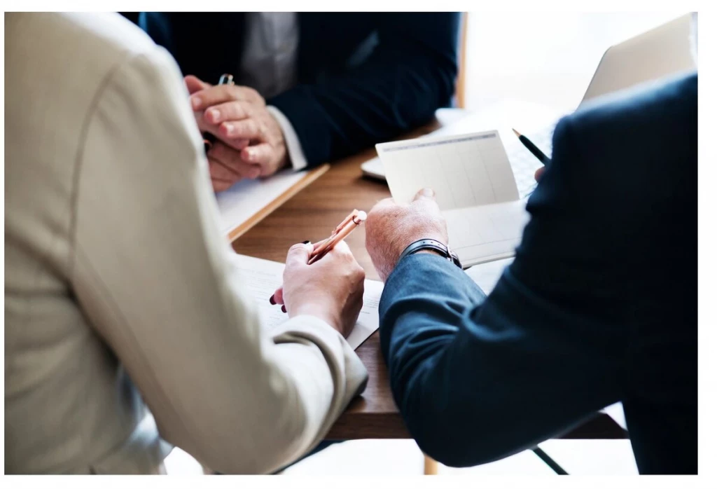 Восстановление сотрудника. Как организации уклоняются от выполнения судебных решений и чем это чревато