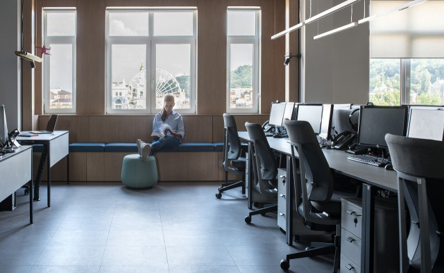 Работа в выходные и праздничные дни:  спорные ситуации