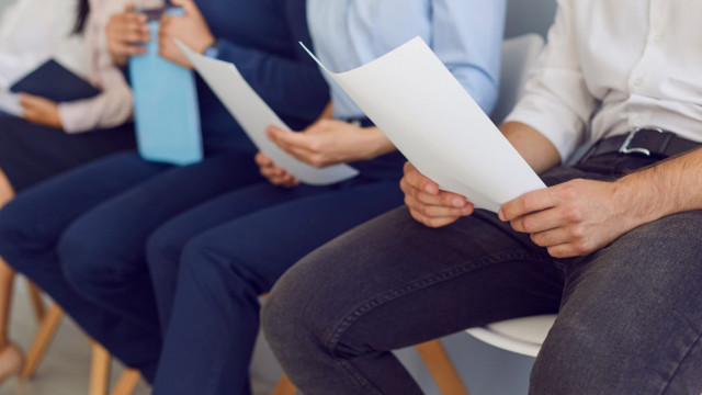 Действия работодателя в случае трудоустройства гражданина без документов для постановки на воинский учет